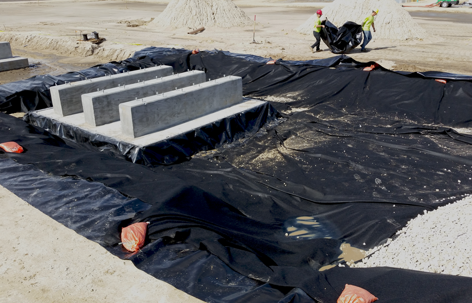 GEIWorks's tweet photo. On the road again. This time installing a liner.  #FloridaConstruction #LinerInstall #GEIWorks https://t.co/zNbXNUQWnH