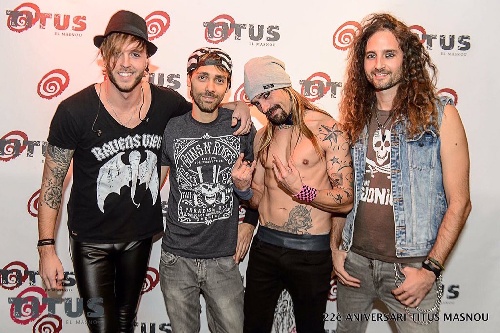 IvanFust's tweet photo. Big Mouthers!! @BigMouthersband https://t.co/BthqQtIh38 https://t.co/J3r3oIufwy