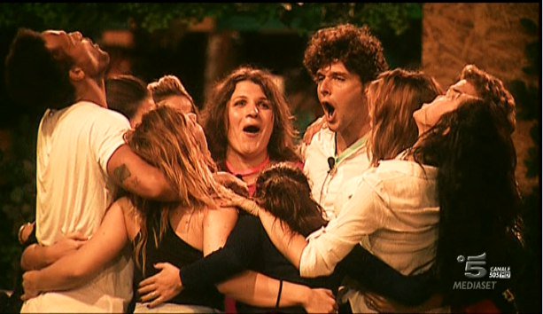 GrandeFratello's tweet photo. Ragazzi, è stata un’avventura fantastica: siete stati tutti protagonisti! Già ci mancate… Tantissimo! :( #GF14 https://t.co/NTVseomoVR