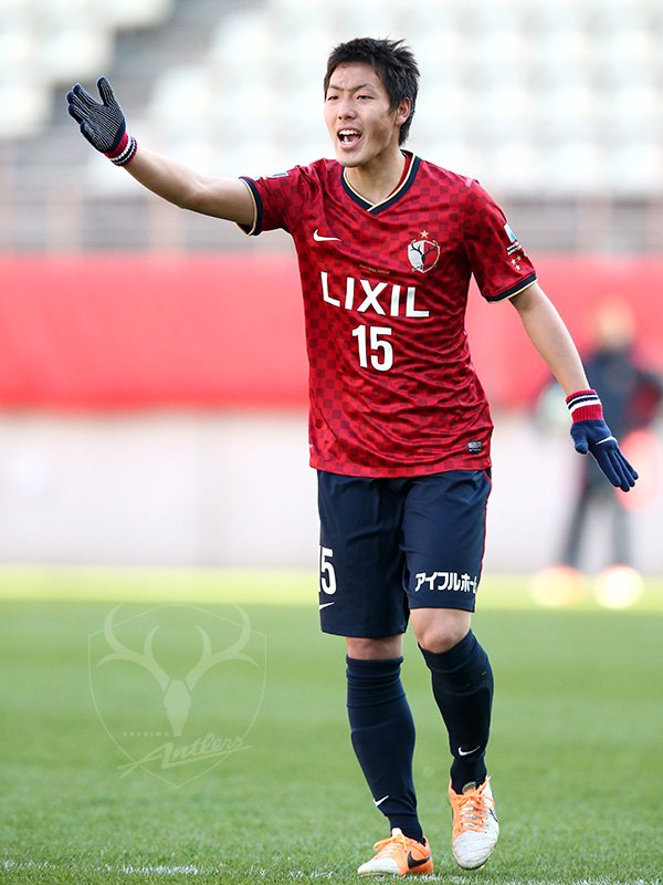 鹿島アントラーズ 在 Twitter 上 皆さん おはようございます Antlers 今日は昌子選手 の誕生日 もう年かな 寒いねん と敬愛する大岩コーチの 半袖 手袋 スタイルに疑問を持ちつつある23歳 そんなこと言わず これからも貫いて ハッピーバースデー 源ちゃん