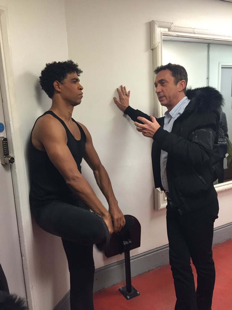 CAcostaOfficial's tweet photo. Catching up with friends after the show. Thanks for coming @BrunoTonioli #AClassicalSelection https://t.co/Bz91XmkbO8