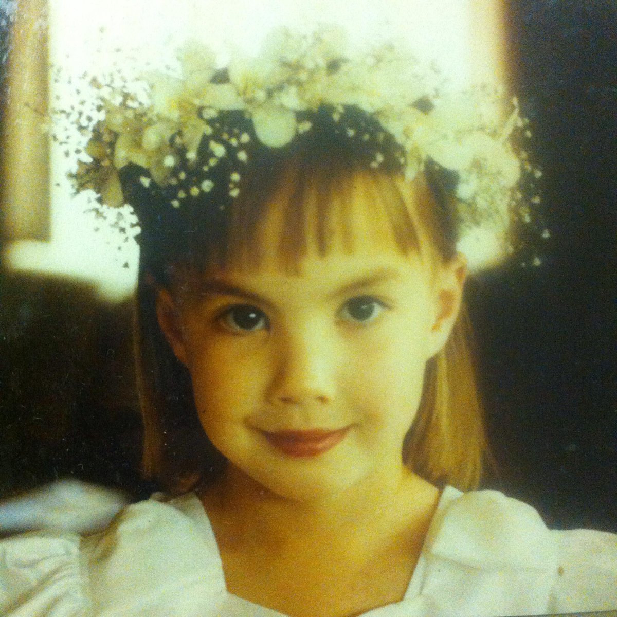 spamoir's tweet image. 19) When I was a small child I was blonde. And ate wedding cake decorations before the cake was cut. #SpamFacts