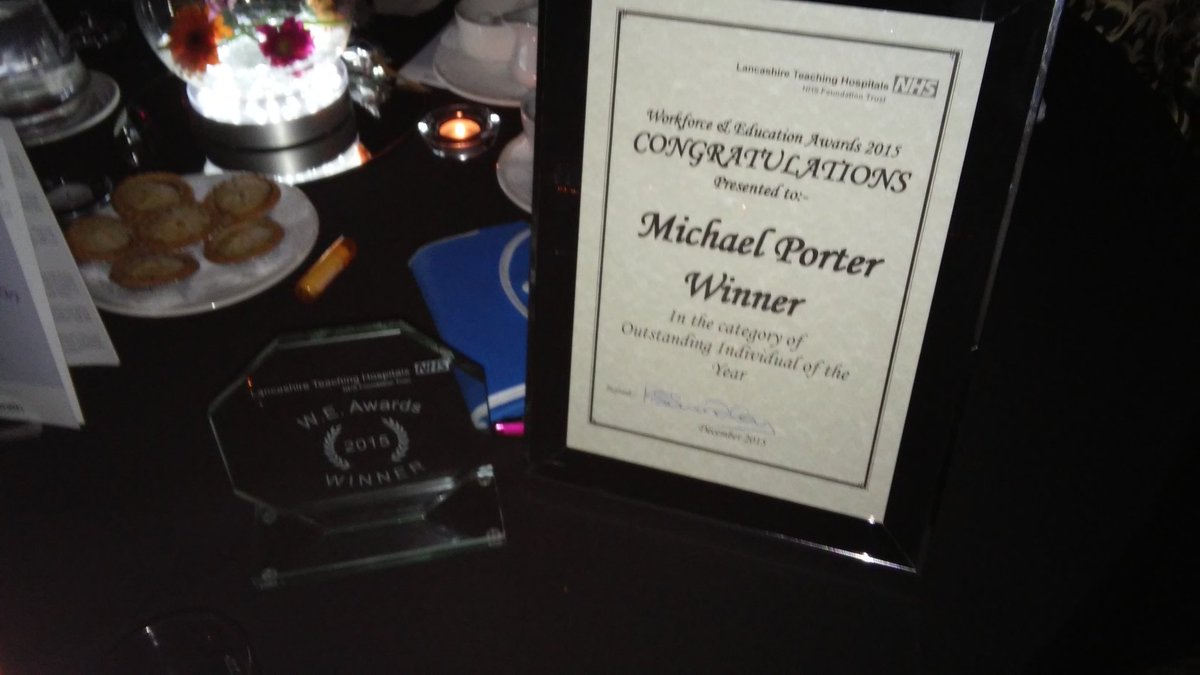 mikejamesporter's tweet image. ...  -  Still lost for words!!  Thanks so much @LancsHospitals for Outstanding Individual of the Year! #WE15