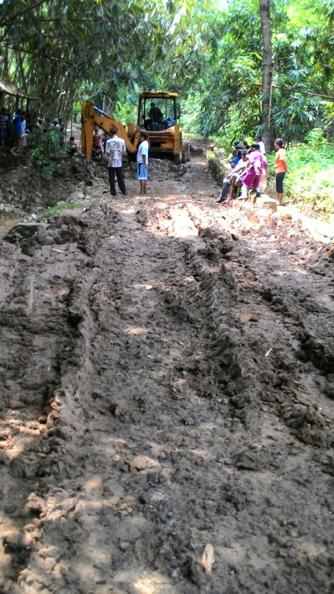 Bekas banjir bandang di Prawoto Sukolilo