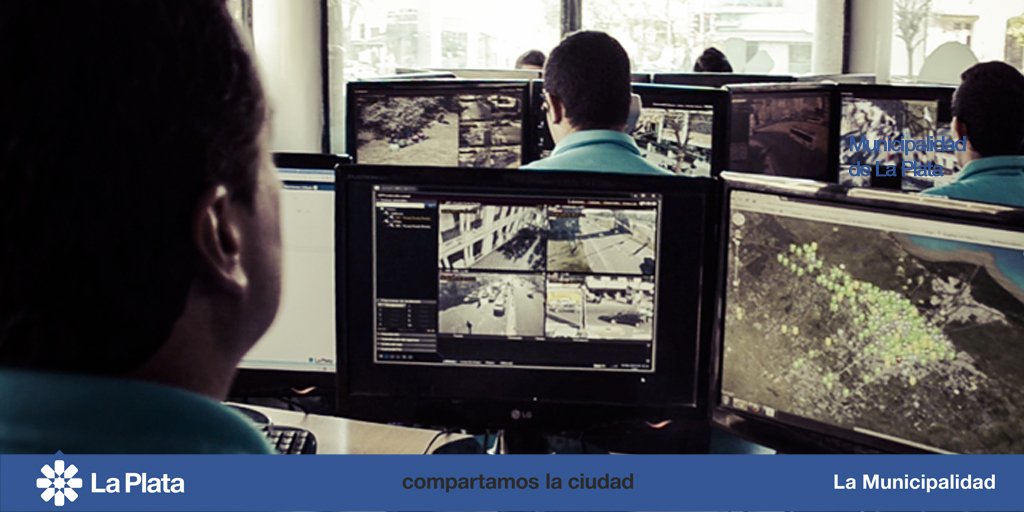 MOPUMLP's tweet photo. El Centro de Monitoreo trabaja las 24 horas los 365 días del año en la #Prevención y #Seguridad de toda la ciudad. https://t.co/thwWw443Pm