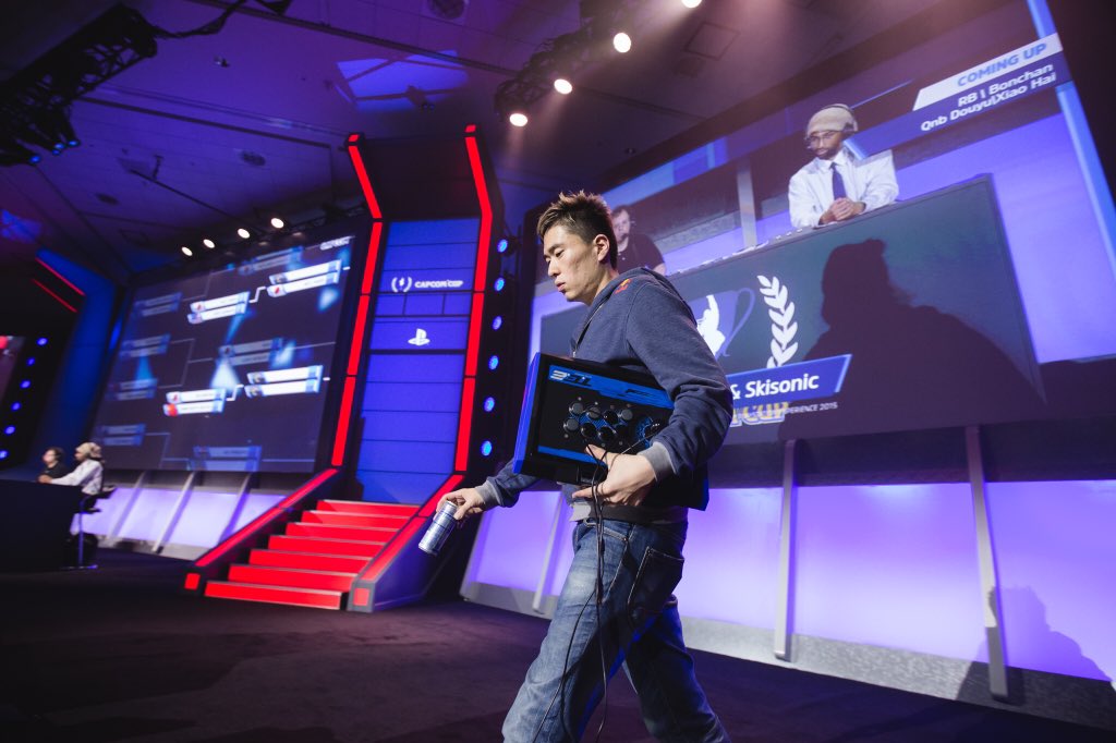 MarkMan23's tweet photo. Closing remarks and some amazing photos from #CapCup2015 via @tempusrob & @CapcomFighters https://t.co/aqjDNaxBFV https://t.co/oxzCmb0Rfq
