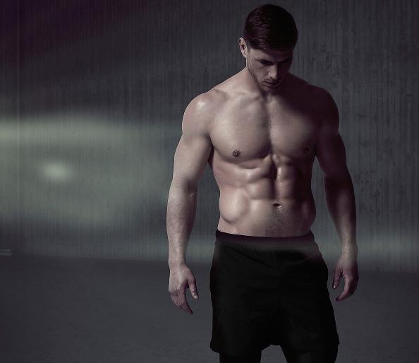 MensFitnessX's tweet photo. Gaining muscle while staying ripped can be tough — so follow these 15 tips: https://t.co/eP2DH5qNCS https://t.co/JjDK1MTaOG