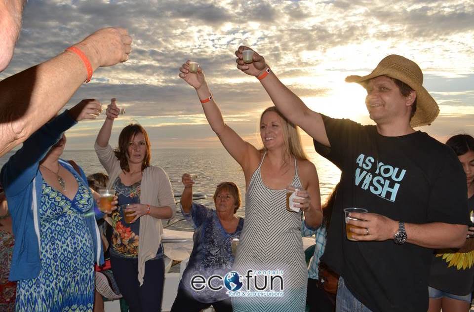 aceventplanner's tweet photo. CELEBRA ABORDO DE #ECOFUN1 #ECOFUNRENTALS #WEDDINGSANDEVENTS website https://t.co/5FmO40UZgO https://t.co/E1jqMs9PmR