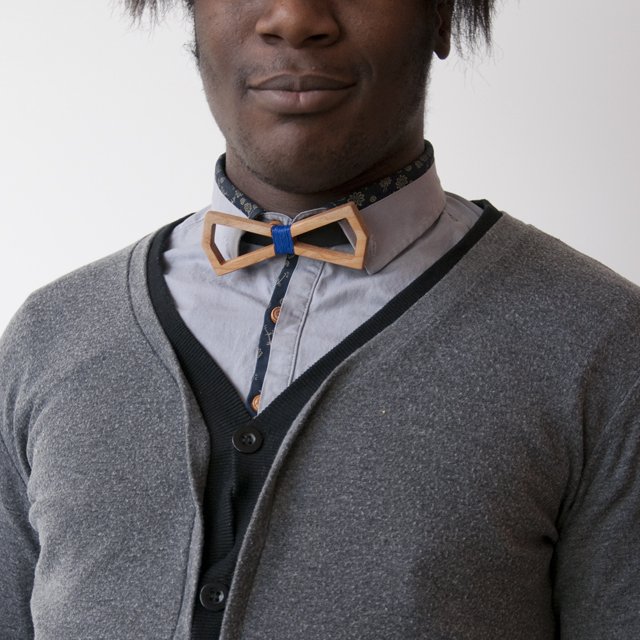 Day 10 of #AGA12Days features Bo by Mansouri <a href="/getyourbo/">BÖ by MANSOURI</a> handcrafted wooden bow ties! Find them at #ShopAGA #yegdt