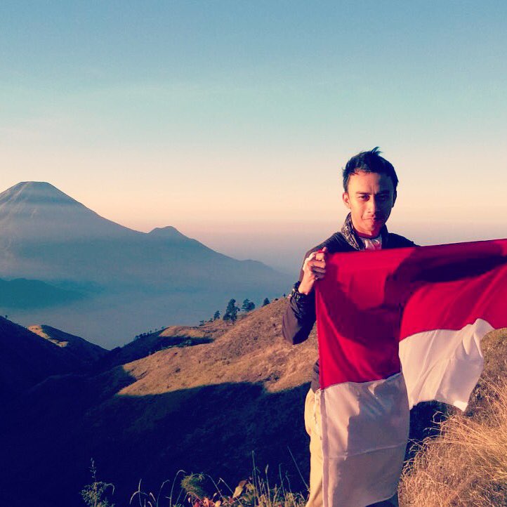 jika ada yg tanya untuk apa naik gunung? Ya karena gunungnya di situ. <a href="/IMS_NET/">IndonesiaMorningShow</a> #IMS_NaikGunung.