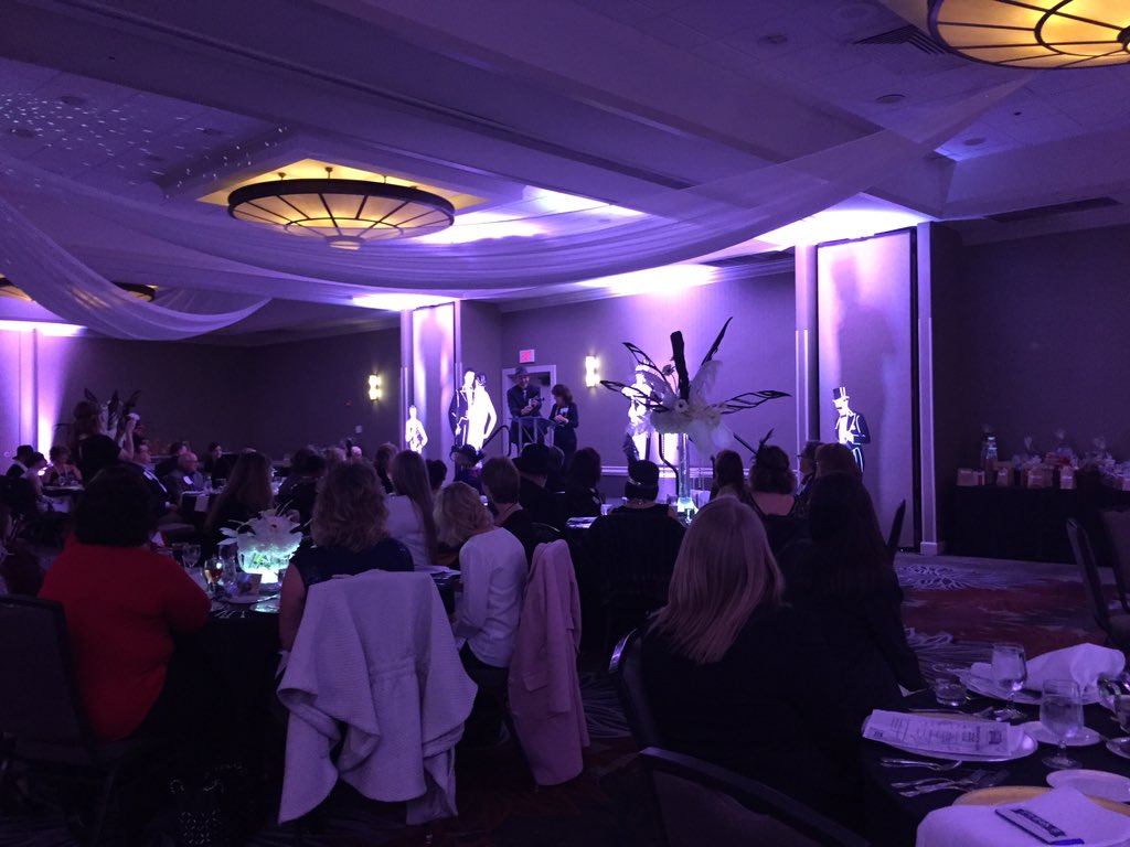 ConnectWithIO's tweet photo. The @PittsburghHRA puts on a good party. #gangsters and #flappers https://t.co/uI4iWEYlfL
