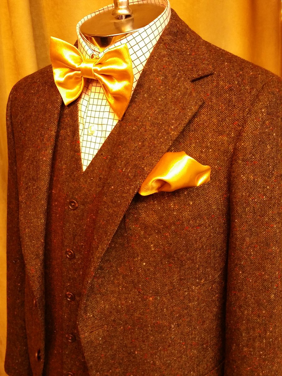 LacalaDesign's tweet image. The fall collection has been designed ! It is your turn to be the best dressed at the New Year's Party.