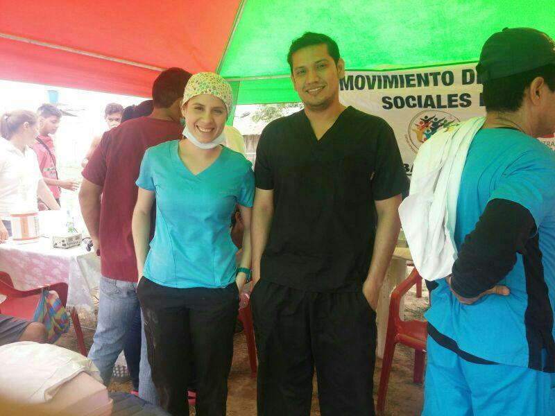 accionfluminen2's tweet photo. Vicepresidente Dr. Joel Baldospin y nuestra Coordinadora Dra. Erika  Tobar cooperando con nuestra comunidad https://t.co/xAvwoX2gjp