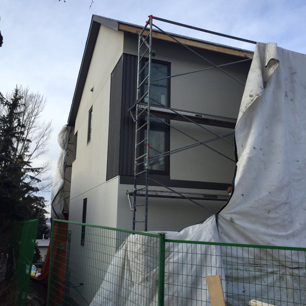 HousebrandArch's tweet photo. Almost unveiled! #FABhouse in Charleswood close to completion. #housebrand #fab #modernism #slowhome https://t.co/KII0hBGFLs