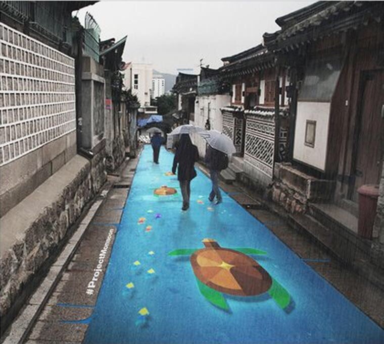 DCHomos's tweet photo. #ProjectMonsoon
Clever colorful street art that only appears when it rains ☔️
#DesignPorn https://t.co/NTKjQIaU2r