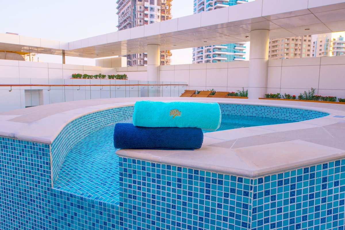 jannahplace1's tweet photo. Fancy a dip in our #Roftop pool #Dubai? #FridayFeelings #fridaymoods https://t.co/VZr5zzZhyl