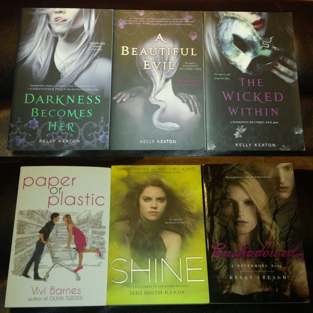 darkangel231988's tweet photo. #BookOutletHaul! #DarknessBecomesHer, #ABeautifulEvil, #TheWickedWithin, #PaperOrPlastic, #Shine, &amp; #Enshadowed 📗📪 https://t.co/hTZeb9dJw4