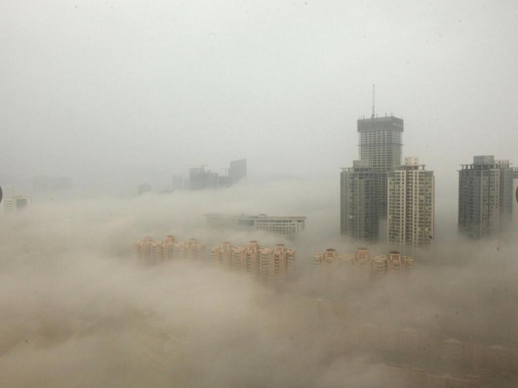 Forbes's tweet photo. Beijing has issued its first “red alert” over pollution https://t.co/HAoyUPD4pe https://t.co/FT4mAEwsjY