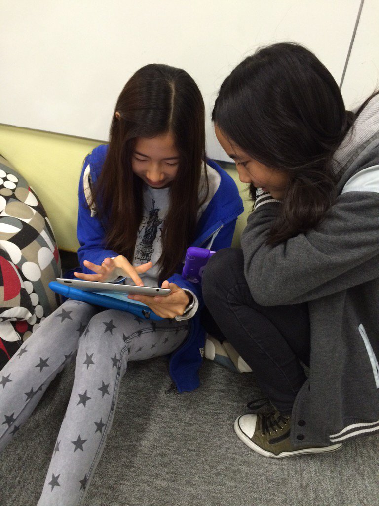TheDeborahChu's tweet photo. Last day before winter break #hourofcode #girlscodetoo #SISrocks #7EAP @lightbotcom @mmruthai https://t.co/bVnrvN4Fwp