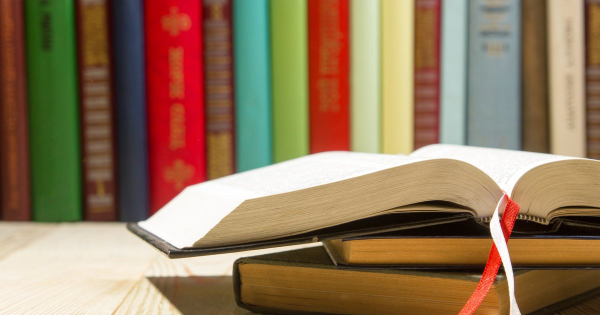 HuffPostBooks's tweet image. ICYMI: These are the winners of the 2015 National Book Awards: huff.to/1OUtpGy