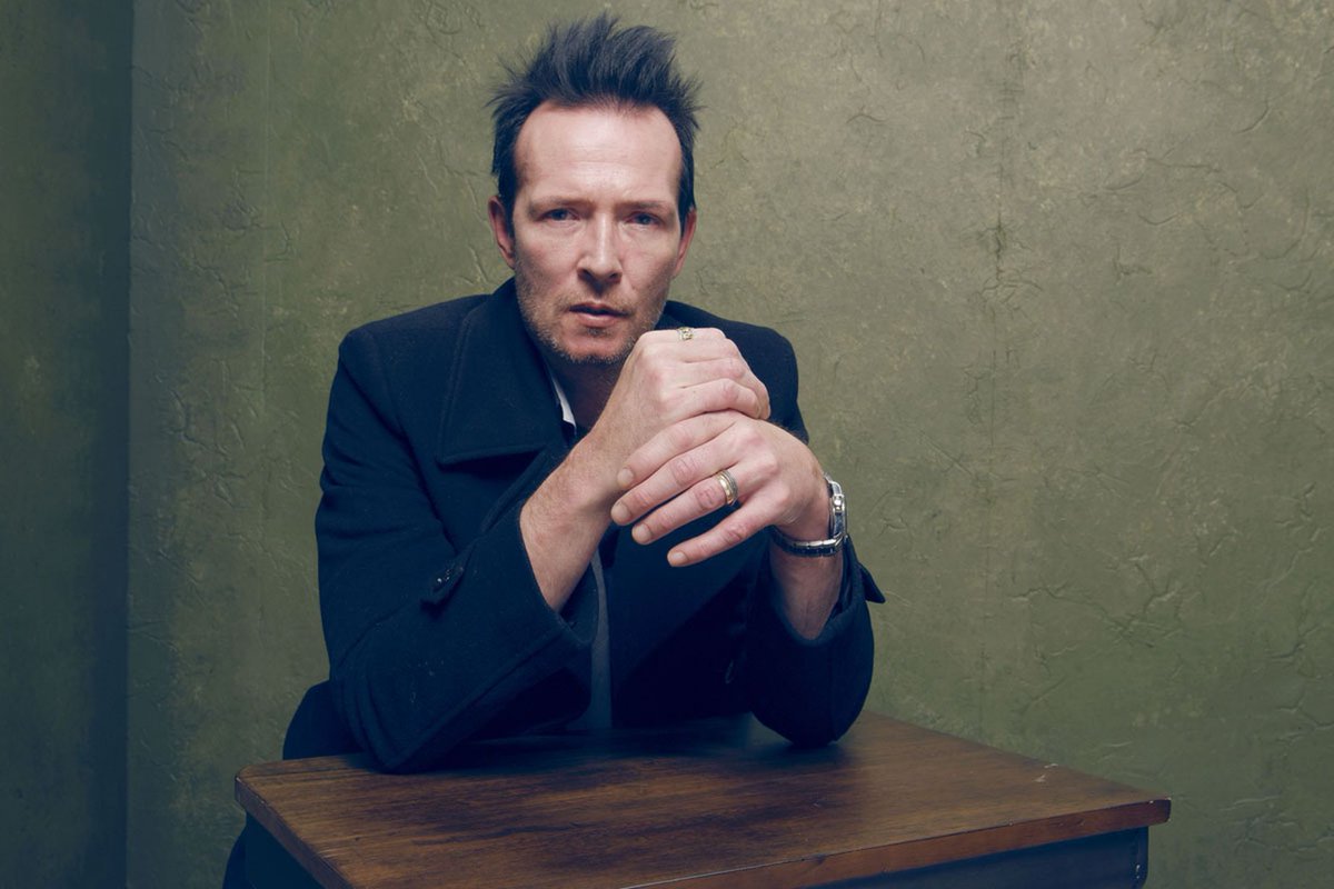 billboard's tweet photo. Travis Barker on Scott Weiland: "It's what drugs do when they get the best of somebody" https://t.co/dGn9qDZhEx https://t.co/7dtBzue9zO