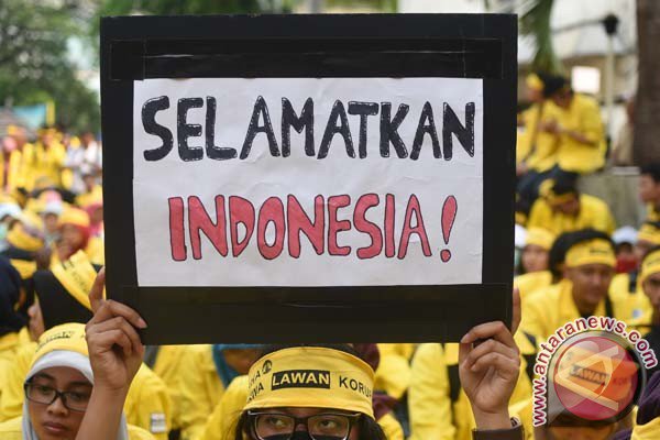desti_199's tweet photo. @KPK_RI #jambiantikorupsi #kamiperempuanantikorupsi #poltekkesjurusankebidanan https://t.co/gptkiH8X8M