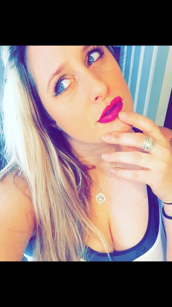 babes1244's tweet photo. follow this beauty 💕 https://t.co/cCofJNx0Y3