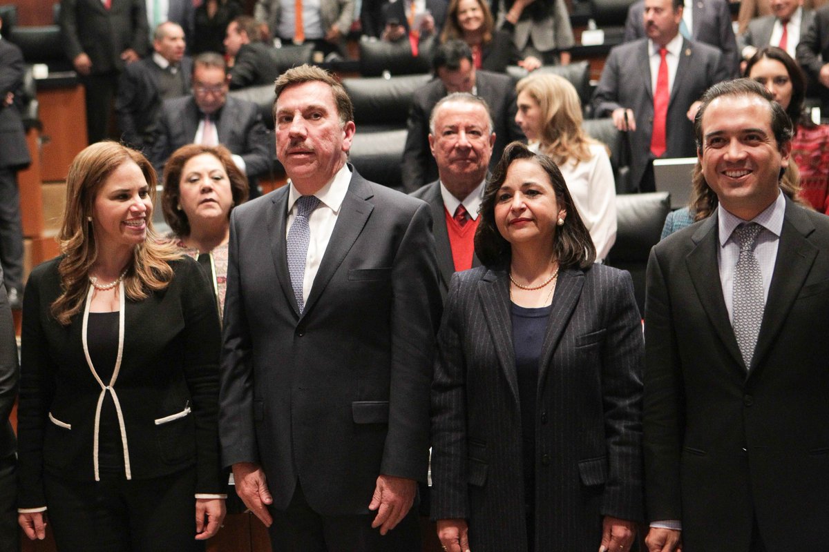 senadomexicano's tweet photo. Ante el Senado, Javier Laynez y Norma Piña rindieron protesta como ministros de #SCJN. https://t.co/FD0d7Scxfu
