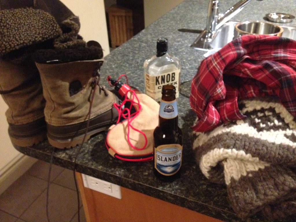 vibrewing's tweet photo. Retro ski party at @whitewhaleeats @sorelfootwear @knobcreek #cowichancoat #flannel someone call me a cab! https://t.co/WGfH2eJ9wK