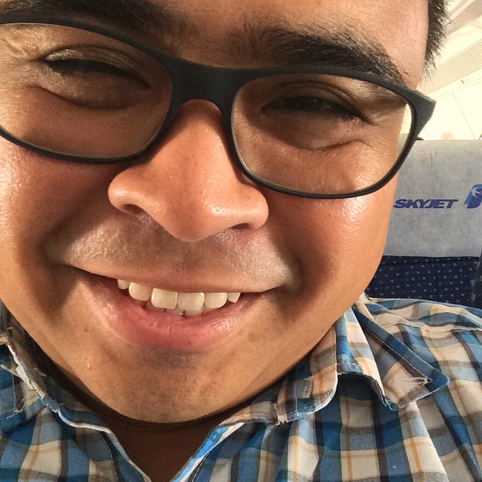 ivanhenares's tweet photo. I got a new pair of @Transitions just in time for my trip to Batanes! #lifeinthebestlight #flyskyjet https://t.co/RID0SNl2lr
