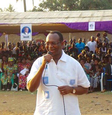 anicetdologuele's tweet photo. Ma  rencontre avec les citoyens  de Sapeke dans le 6eme arrondissement de Bangui #Centrafrique #sécurité #Bangui https://t.co/IM7f83JBhl