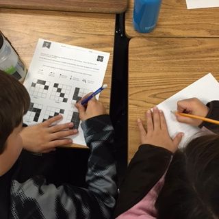 hcpss_fes's tweet photo. These FES 3rd graders are practicing coding using graphic depictions & predefined algorithms. #HCPSSHourofCode https://t.co/HH0Pi5OFbt