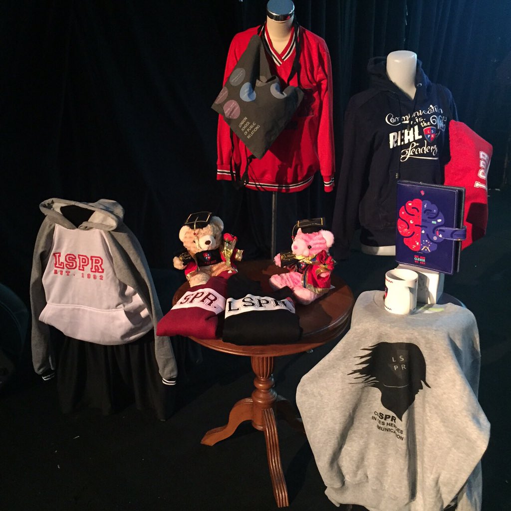 Inilah design design yang sedang di presentasikan oleh para peserta LSPR MERCHANDISE COMPETITION 2015.