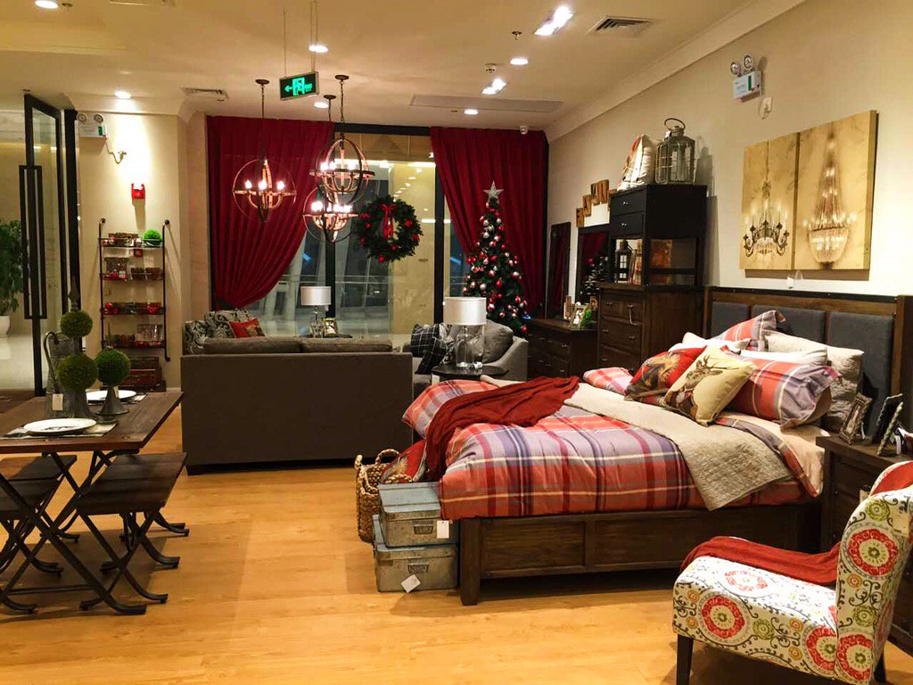 AFHSChina's tweet image. Ashley Homestore celebrates the season of love