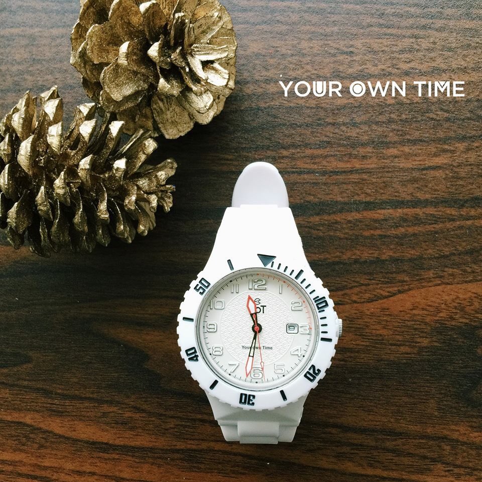 YourOwnTimePH's tweet photo. Pine cones &amp; hilly berrie, popcorn for you, apples for me #YOTChristmasCarols #YourOwnTimePH https://t.co/2GWll4hpot