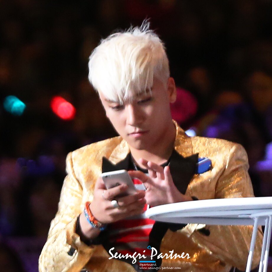 partnervi's tweet photo. <승리 생일 태그>
#승리생일축하합니다 
오늘밤 11시부터입니다^^
Ri's BD hash tag is #승리생일축하합니다 
Today pm 11:00(KRT)😘💓
아까 이미지가 오타라 다시 올려용 https://t.co/EpXi5xdwwE