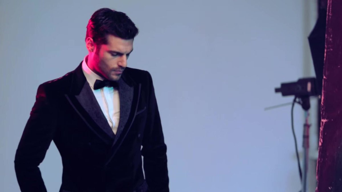 SerkanFans's tweet photo. @SerkanCayoglu  | BeStyle Magazine Aralık Backstage #Bestyle #bestylemagazine @bestylemagazine #KirazMevsimi https://t.co/ZcYQa9SLKd