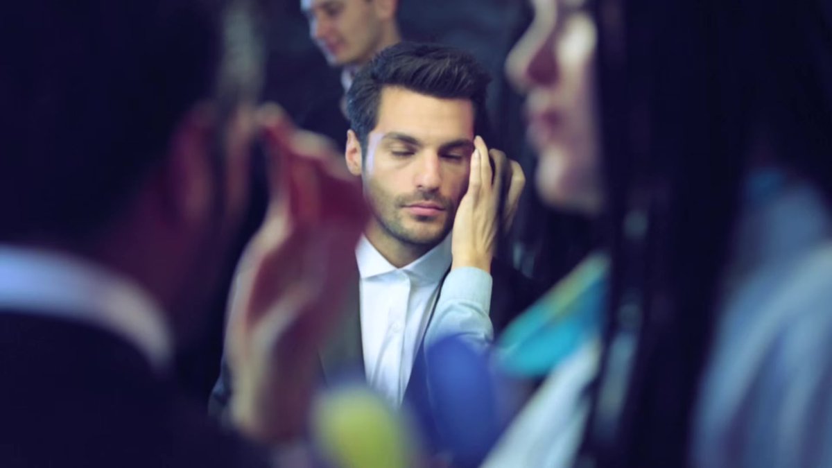 SerkanFans's tweet photo. @SerkanCayoglu  | BeStyle Magazine Aralık Backstage #Bestyle #bestylemagazine @bestylemagazine #KirazMevsimi https://t.co/uBOgEJFdwR