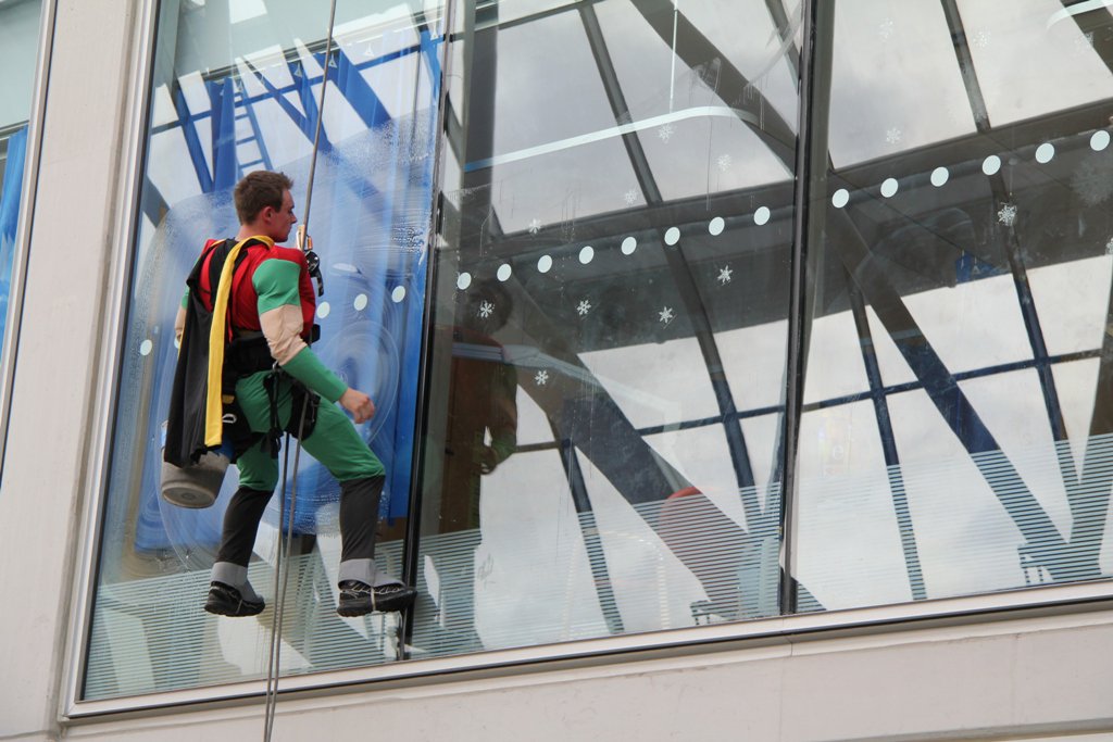 EvelinaLondon's tweet photo. Batman and Robin gave some of our patients a surprise yesterday! Did you see our superhero window cleaners too? https://t.co/9xSQWcpa6a