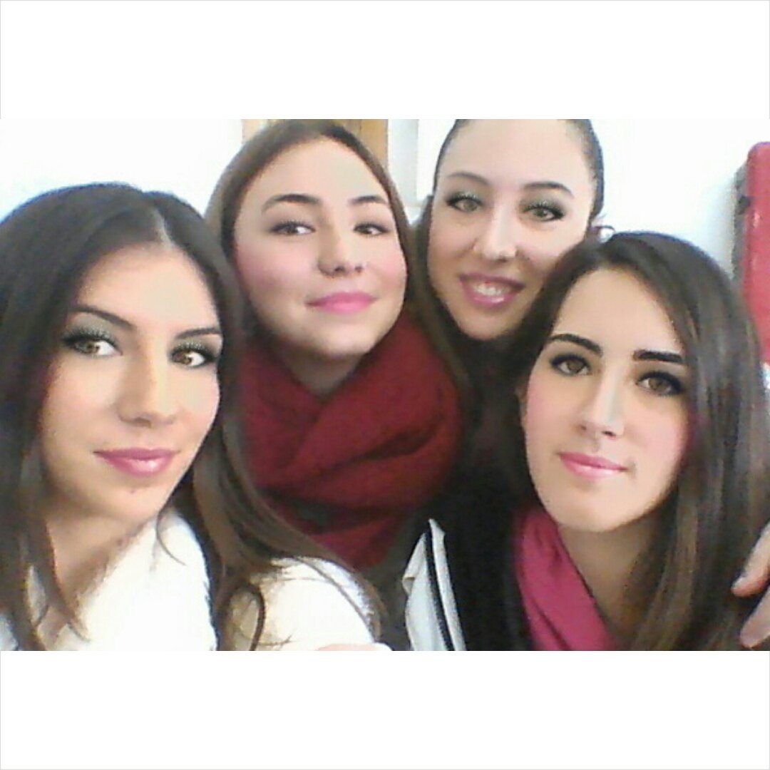 EvaVerslyppe's tweet photo. Las Ashleys 💁💁💁💁 https://t.co/zV8HVhCYZM