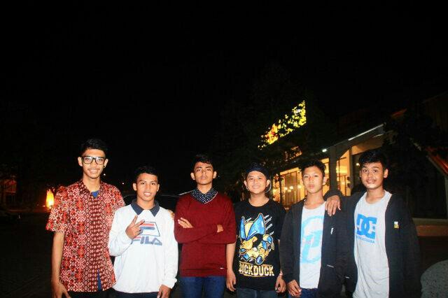 Inget yang dulu aja.