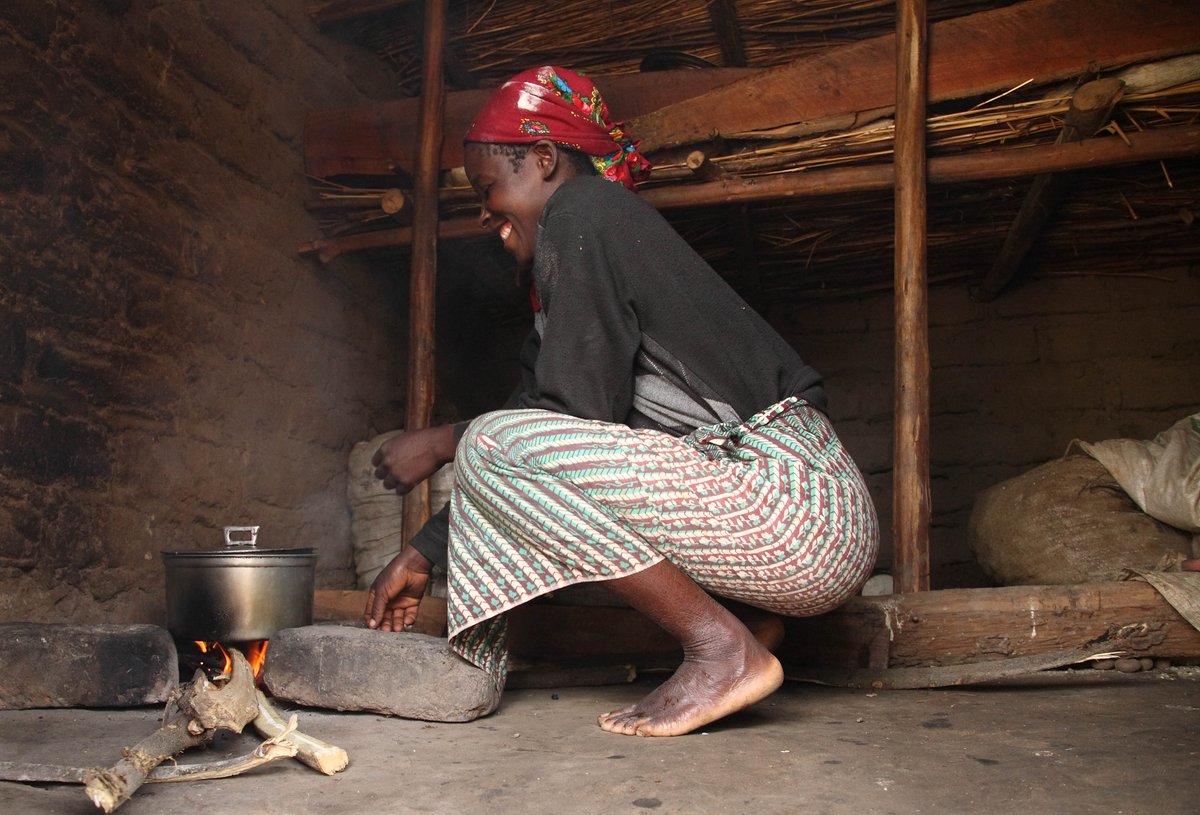 #SDGs -7 on energy access will succeed with integration of the potential of wood energy buzz.mw/bamf8_f #COP
