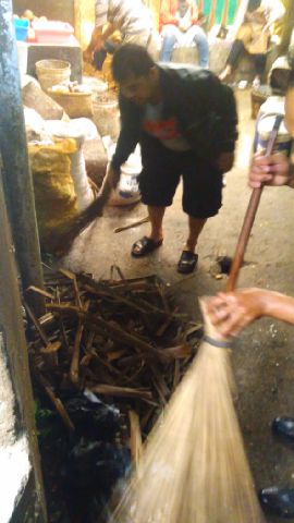 GPSbdg's tweet photo. #GPSpasar kali ini lokasi di #PasarSimpang @Keldagobersinar. Semangat jaga kawasan pasar agar bersih jg nyaman https://t.co/EIySCzIYEP