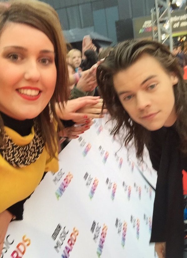 1D_24hNews's tweet photo. Harry on the red carpet of #BBCMusicAwards in Birmingham yesterday ❤️
#MTVStars One Direction #MadeaInTheAM https://t.co/CfkokFU5s3