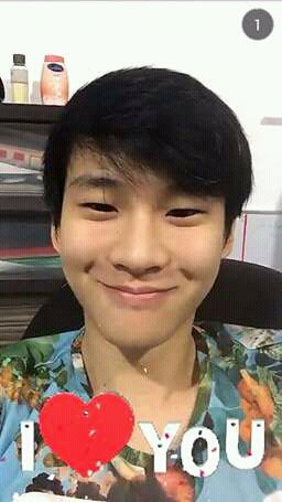 BeniceAlyka05's tweet photo. @richardjuan at Lewis in Pearl.
Why so Cute? ^_^  Sana po magka Fansign Ako this sunday. Khet di ko mkasama. :( https://t.co/ChgfoOOy72