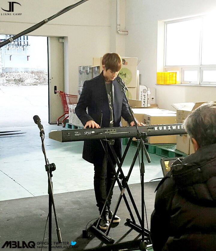 MBLAQph's tweet photo. RT @MBLAQ_CAMP: [#MBLAQ] A+ 여러분과 호태가 만나기 날 D-2! 13일 일요일 부산 날씨는 좋다고 합니자 그래도 옷 따뜻하게 입고 오세요^^ #엠블랙 #승호 #로큰롤할배 https://t.co/qZHyYM3fpi