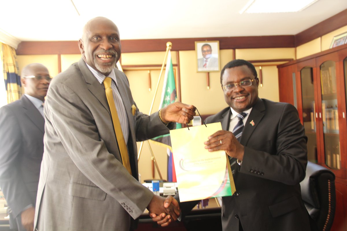 CICKenya's tweet photo. chairperson@charlesNyachae &amp; Bungoma's Ken Lusaka @ the launch of health facility service charters in Bungoma county https://t.co/Ek1JvdirJi