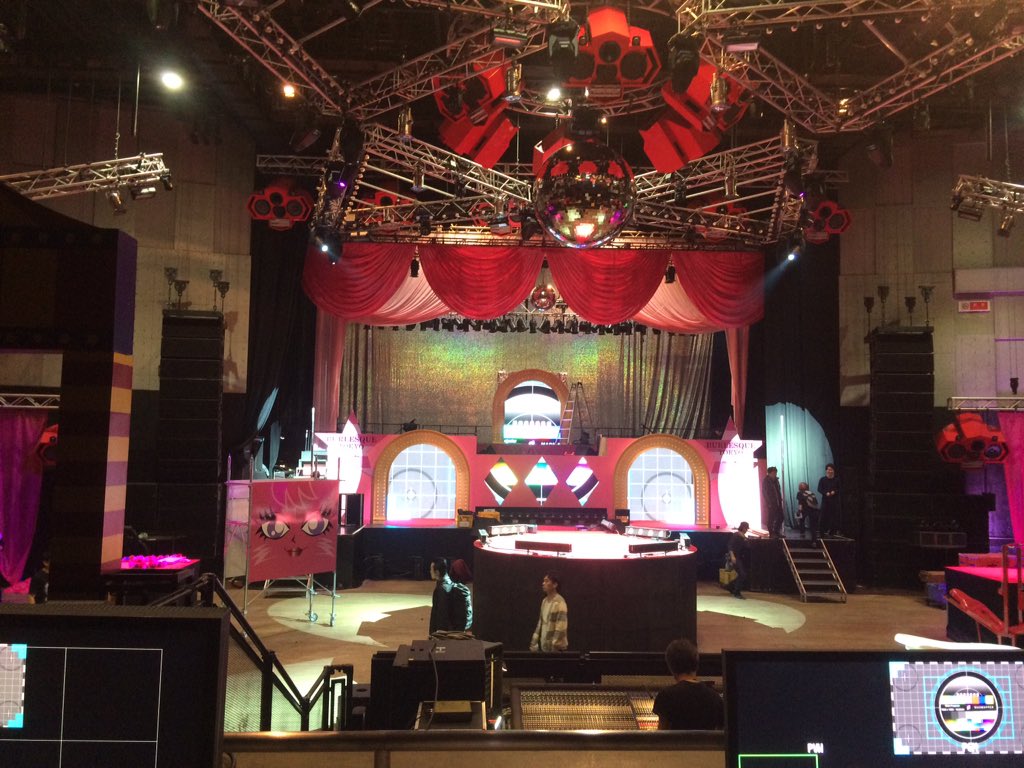 kuroto6_blq's tweet photo. いよいよです
この緊張感たまらないです
#burlesquetokyocollection https://t.co/LNBCQjhaYF