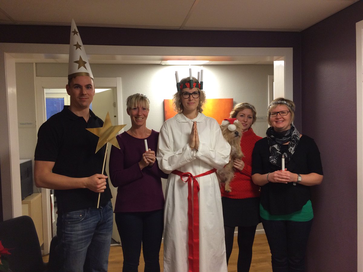 RevataAB's tweet photo. Luciamorgon på kontoret! https://t.co/V0EVDgYdG5