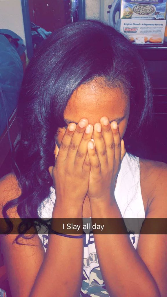 miss_briann's tweet photo. Just slayed my roomies hair ๐๐ #whatsewin #fleeky https://t.co/iWdcYoekJq